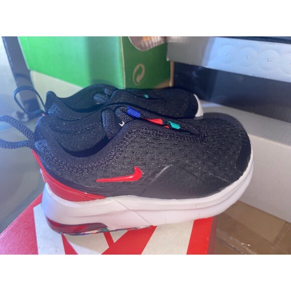 Nike Air Max Motion 2 size 4C - Picture 2 of 4